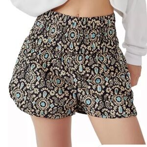 NWT FP Movement by Free People The Way Home Printed Short size Small
